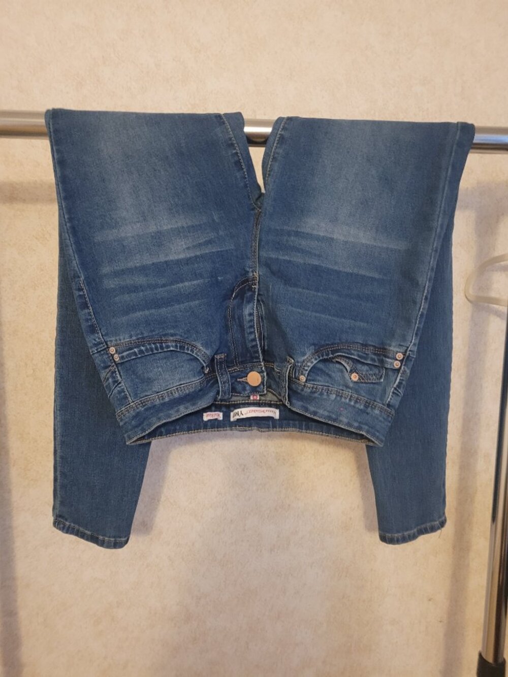 Blue Jeans YMI Size 9 Midrise Skinny - Picture 2 of 16